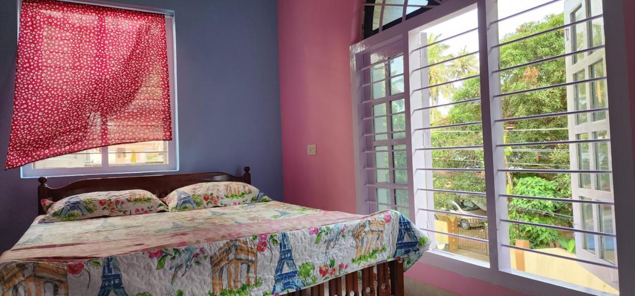 Jj'S White House Hotell Thrissur Eksteriør bilde