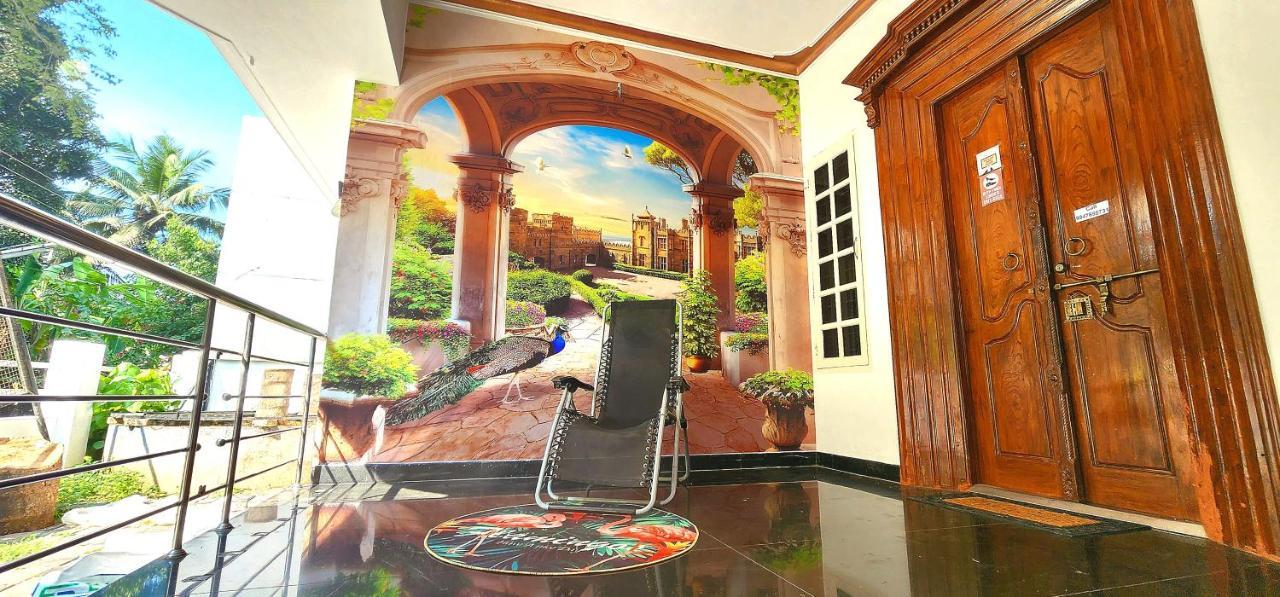 Jj'S White House Hotell Thrissur Eksteriør bilde