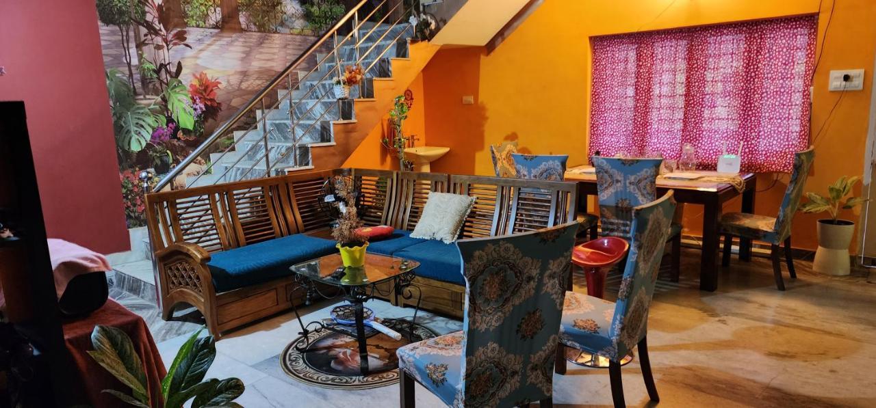 Jj'S White House Hotell Thrissur Eksteriør bilde