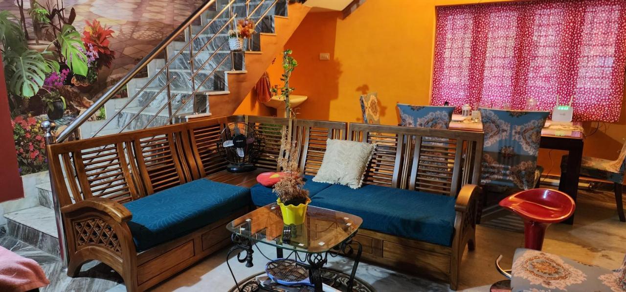 Jj'S White House Hotell Thrissur Eksteriør bilde